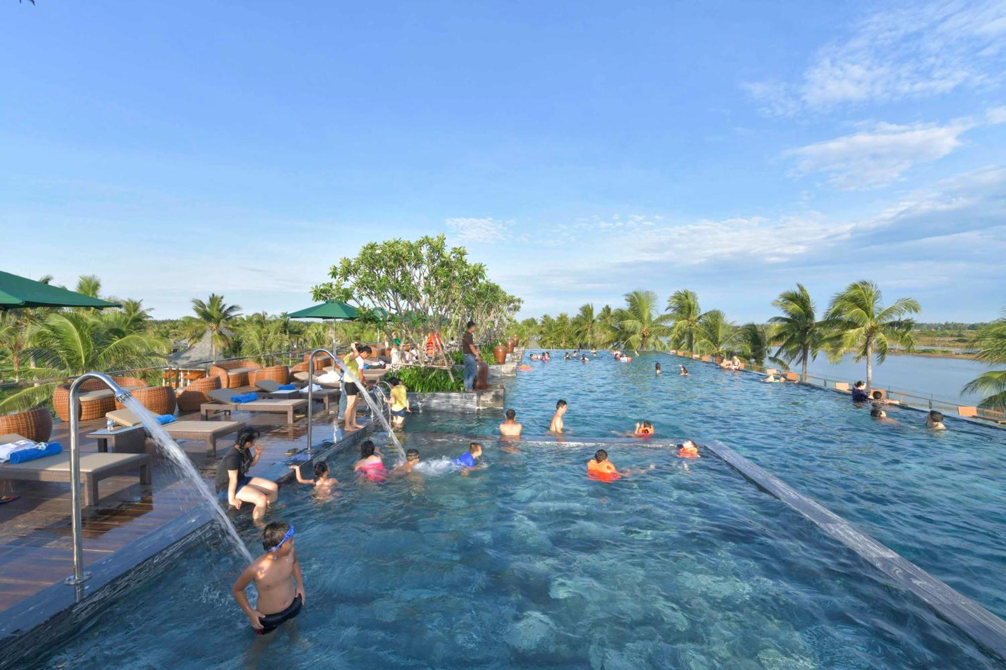 Cocoland River Beach Resort & Spa กว๋างหงาย ภายนอก รูปภาพ